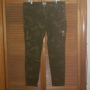 ARMY CARGO PLUS PANTS
